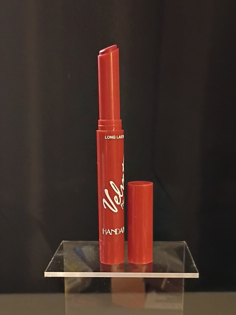 Handaiyan Just a Kiss Velvet Matte Long-Lasting Lipstick - Red